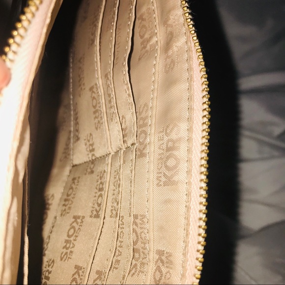 Michael Kors Hattie large zip wristlet clutch - Picture 7 of 8